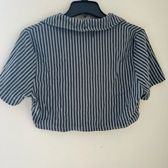 Fashion Brand Company Striped Crop - Picture 4 of 5